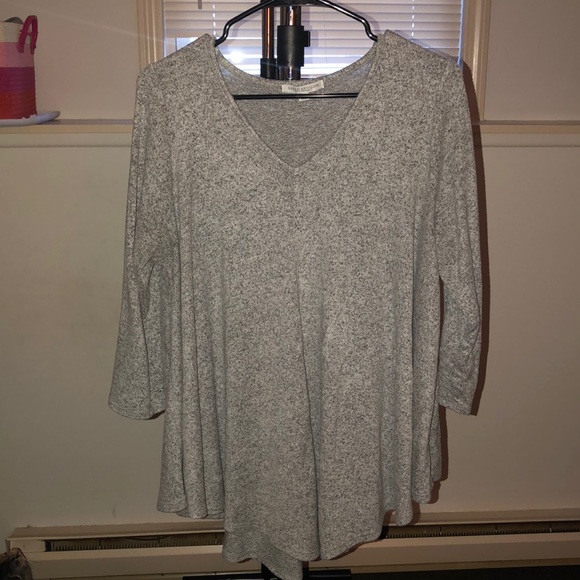 Green Envelope Tops - Grey Long Sleeve